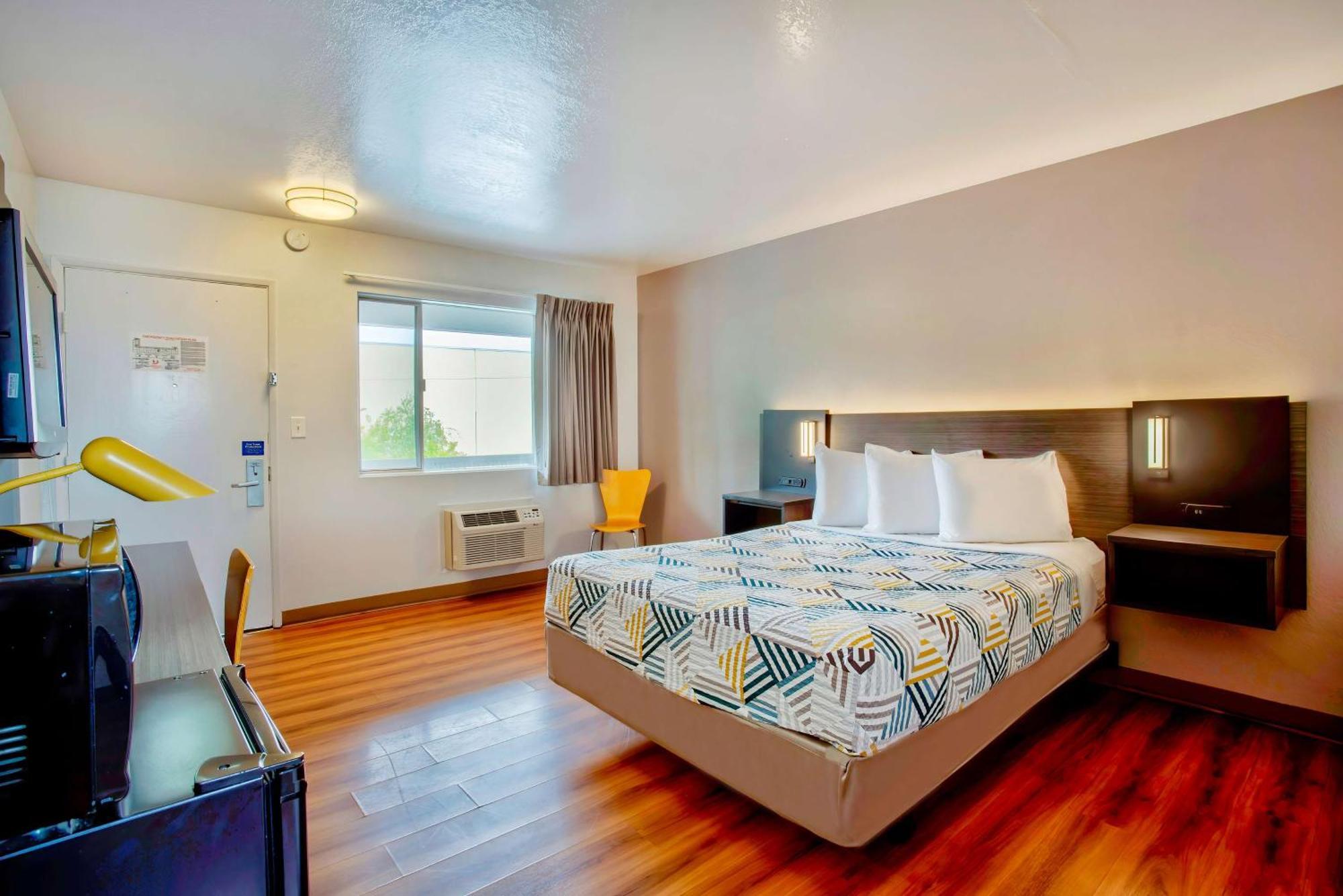 Motel 6-Salem, Or - Expo Center מראה חיצוני תמונה