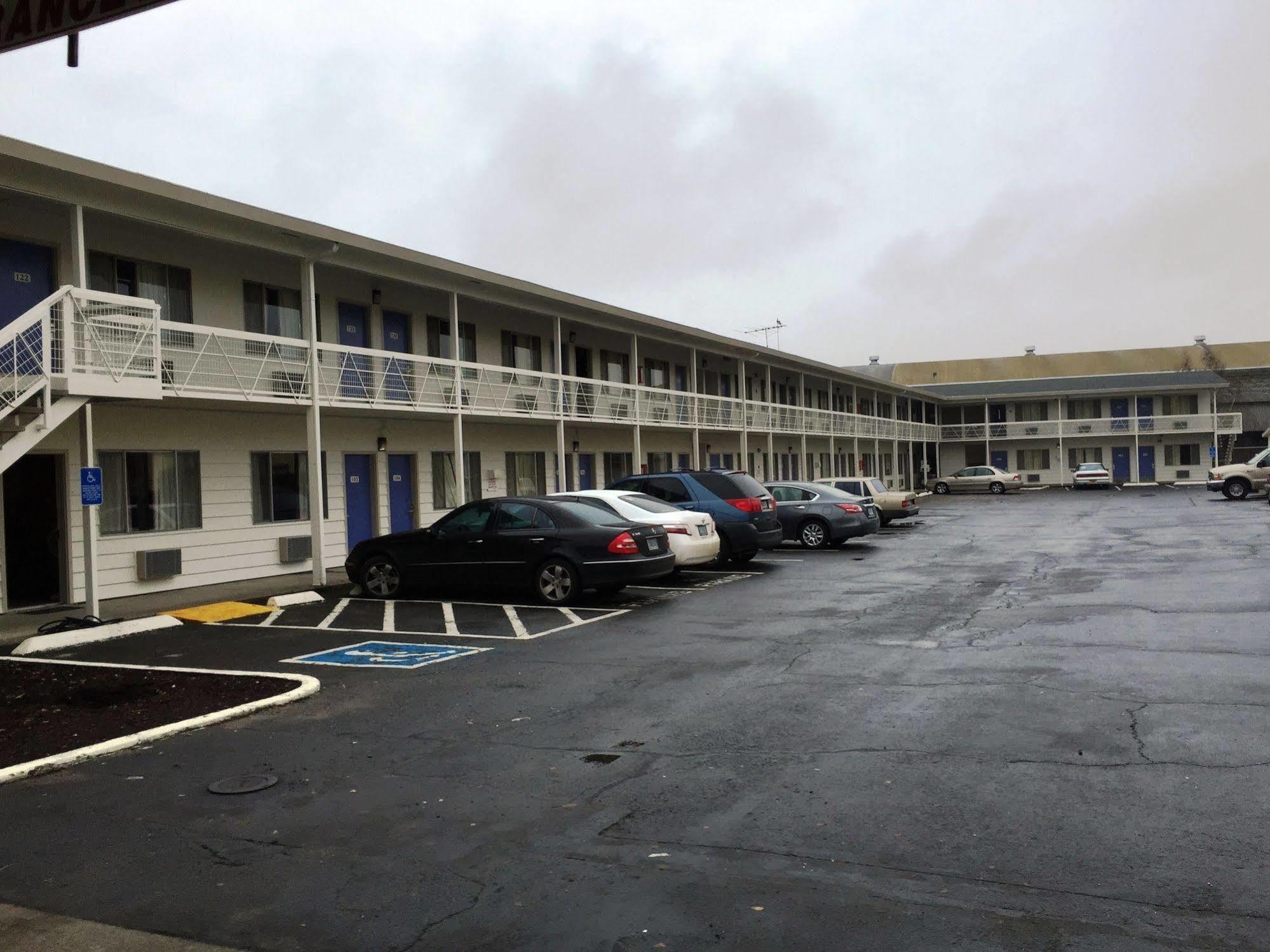Motel 6-Salem, Or - Expo Center מראה חיצוני תמונה